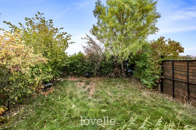 53, Emfield Road, Grimsby photo 3