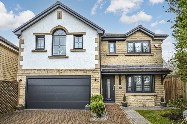 Detached house for sale in Round Hill Close, Skelmanthorpe, Huddersfield