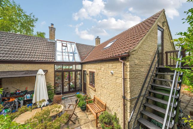 The Long House, Hazelbury Hill, Corsham photo 3