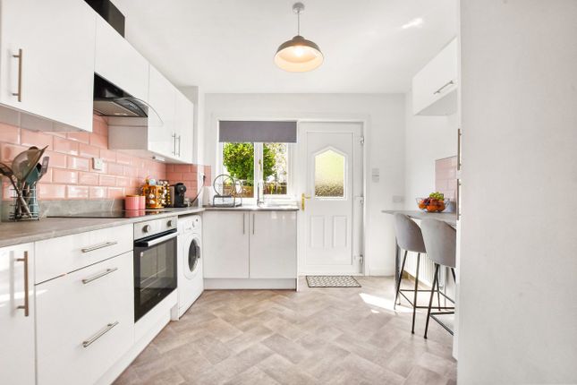 7, Annick Drive, Irvine photo 4