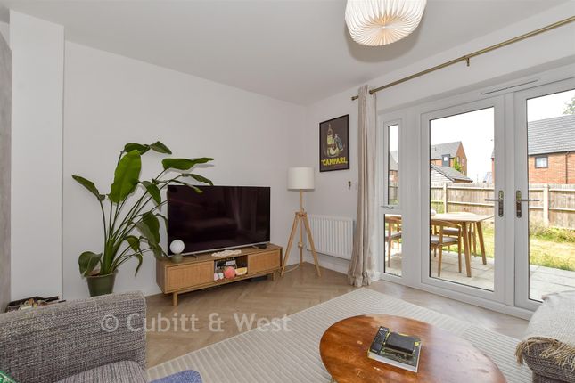 7, William Belt Road, Crawley photo 4