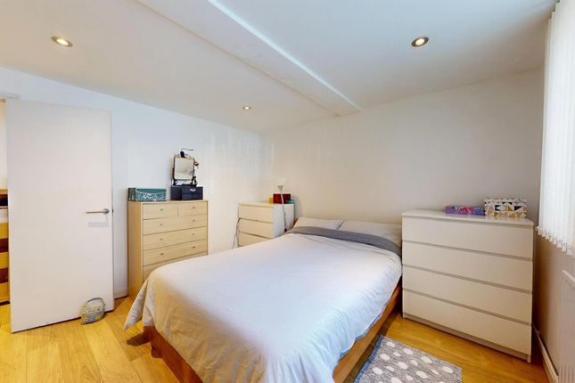 35, Seyssel Street, London photo 2