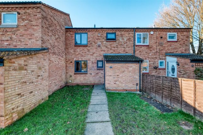 Thumbnail Terraced house for sale in Barnwood Close, Redditch