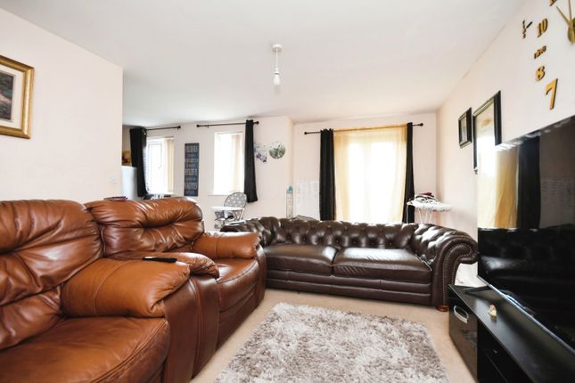 Flat for sale in Queen Mary Rise, Sheffield, South Yorkshire