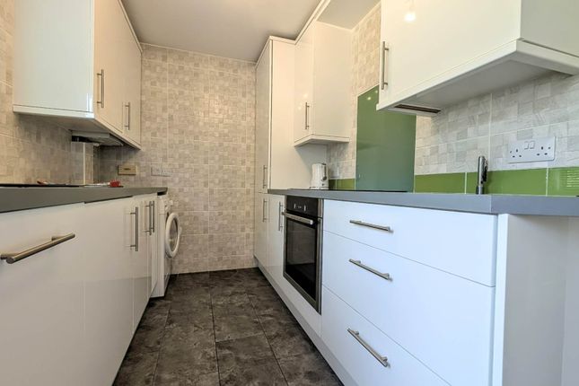 43, St. Andrews Road, Bordon photo 4