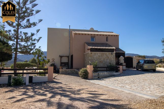 Villa for sale in Cortijo Los Nietos, Los Gallardos, Almería, Andalusia, Spain