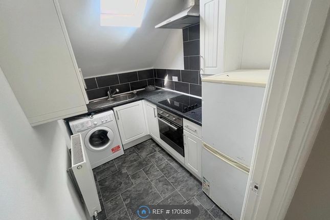 Thumbnail Flat to rent in York Road, Hartlepool