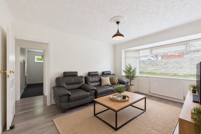 29, Fernhurst Crescent, Brighton photo 4