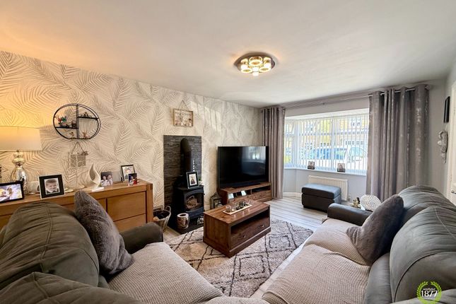2 Three Brooks Way, Accrington photo 3