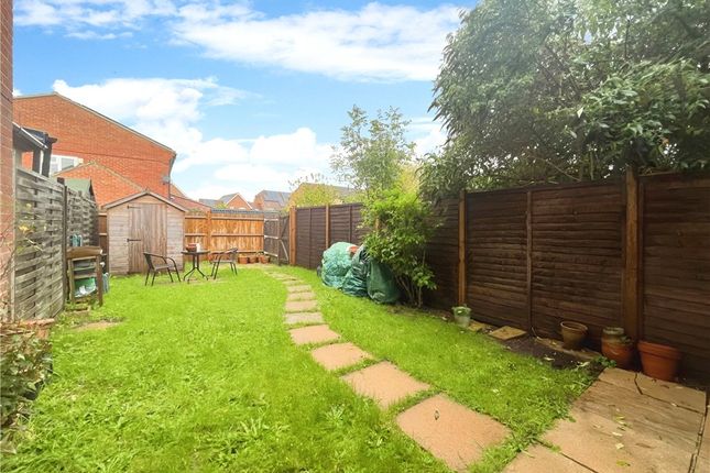 Wargrove Drive, Sandhurst photo 2
