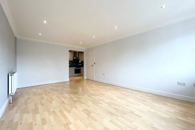 Flat 10,, Highgrove, Winnersh photo 2