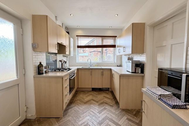 14, Westmorland Avenue, Loughborough photo 2