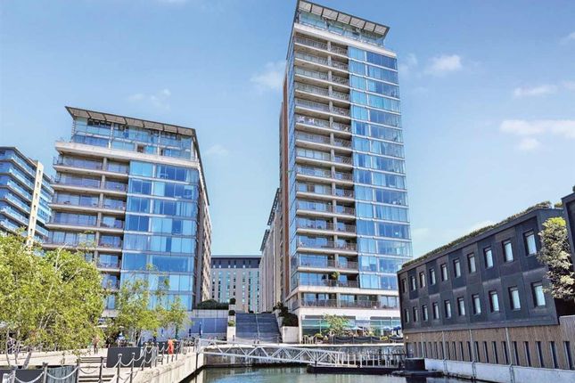 3-bed flat on Flat 45, Coral Apartments, 17, Western Gateway, LONDON, £400,000