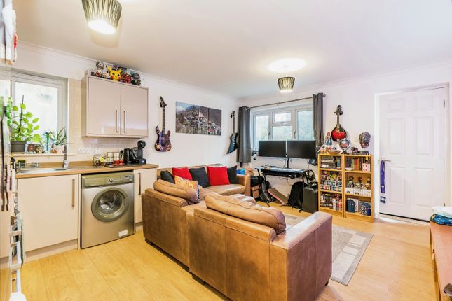 Thumbnail Terraced house for sale in Maidstone Road, Chatham