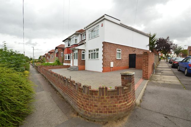 54, Roding Lane South, Redbridge photo 2