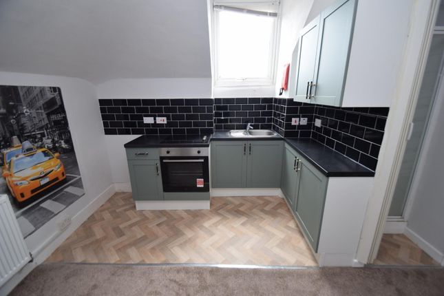 6, 17, Rosebery Avenue, Eastbourne photo 2