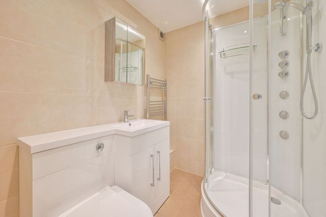 Belgrave Gardens, NW8, St John's Wood photo 4