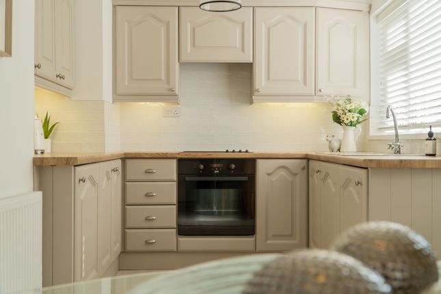 5 Netton Close, Wigston photo 4