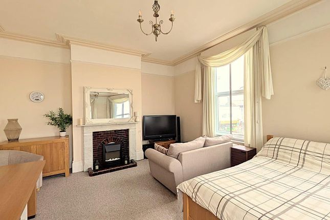 2, Pier Street, Sandown photo 2