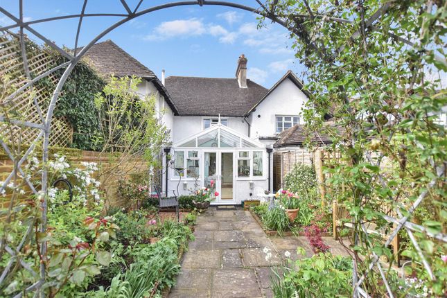 Thumbnail Terraced house for sale in The Old Street, Fetcham, Leatherhead
