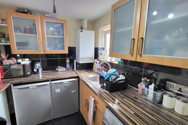 Kimber Road, Wandsworth photo 4