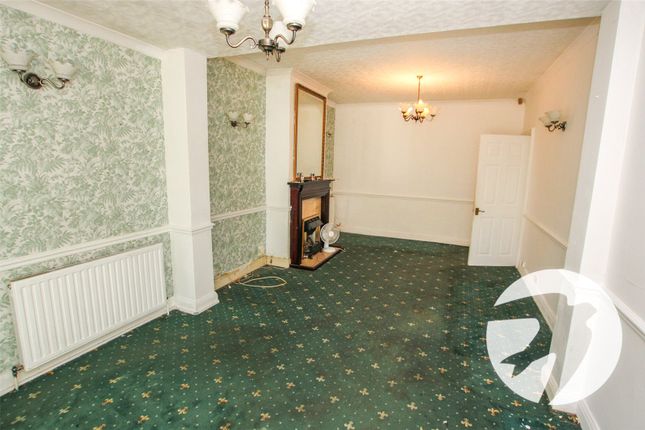 32, Merchland Road, London photo 4