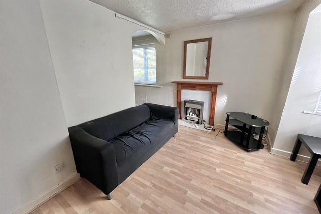 47, Heatherfield Court, WILMSLOW photo 4