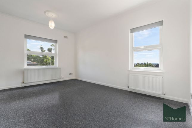 Roswind House 1c Windsor Road, London photo 4