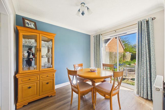 15, Hazel Crescent, Brough photo 3