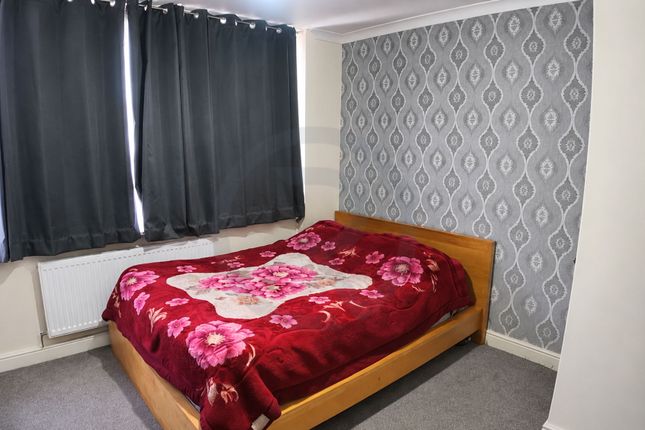 21 Telford Way, Leicester photo 4