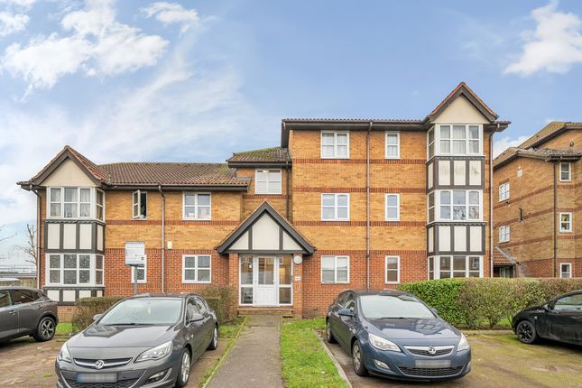 Thumbnail Flat to rent in St. Edmunds Road, Dartford