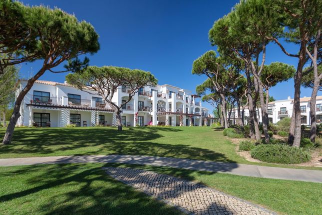 Thumbnail Apartment for sale in Falésia, Albufeira E Olhos De Água, Albufeira Algarve