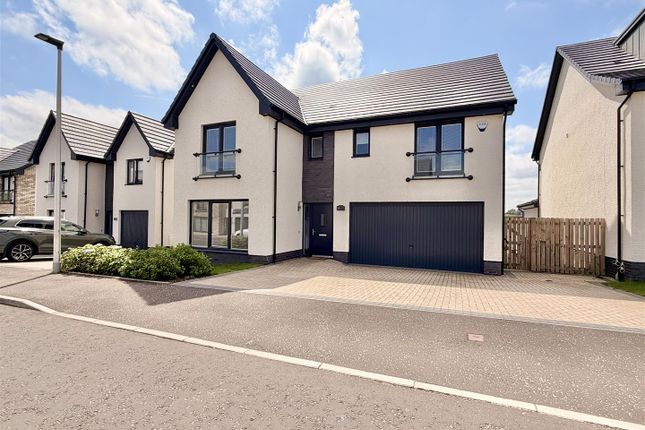 5-bed house on 18, Swift Drive, Hamilton, £479,995