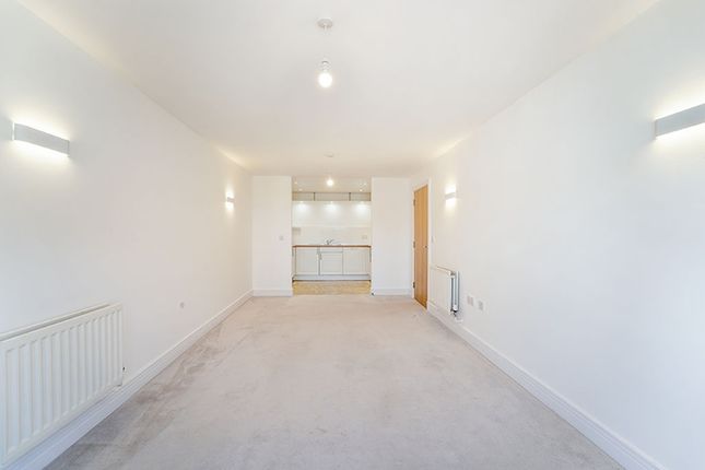12, California Close, Sutton photo 4
