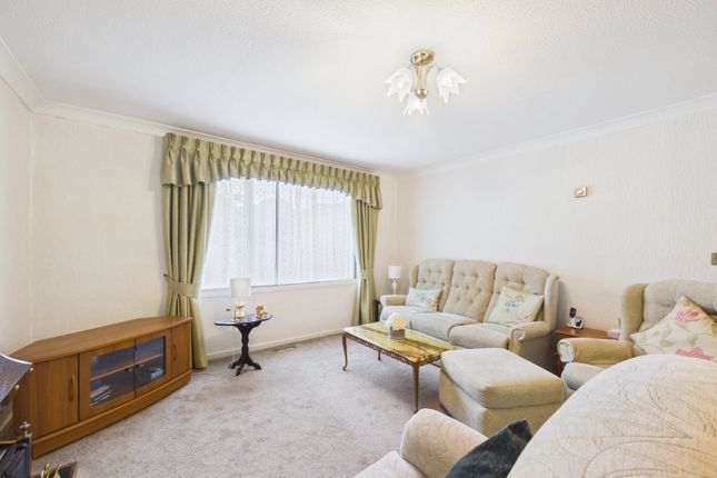 4, Vanguard House,, Douglas Road, Middlesex photo 2