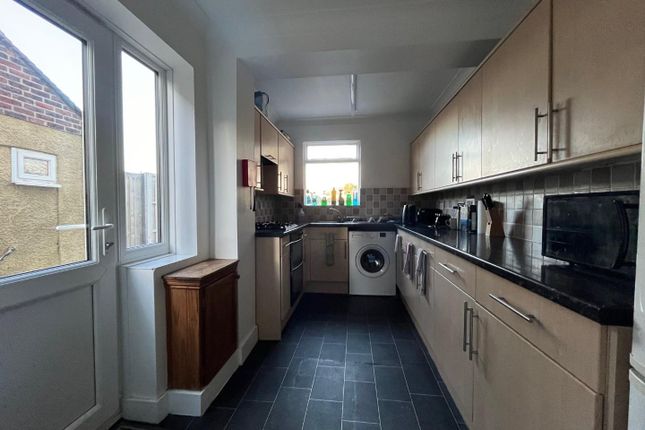 Room to rent in Hythe Road, Willesborough, Ashford