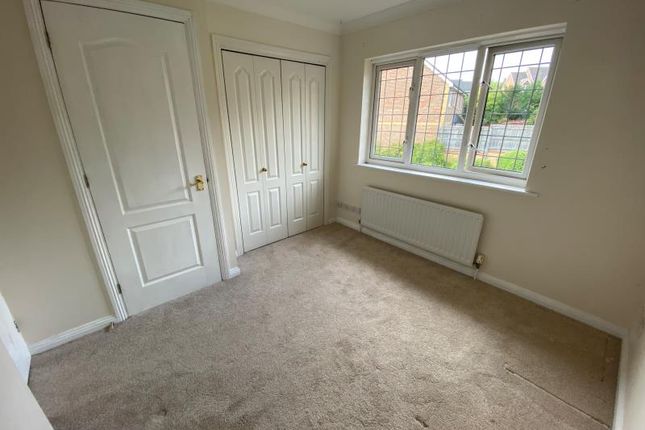 Terraced house to rent in Strathcona Gardens, Knaphill, Woking