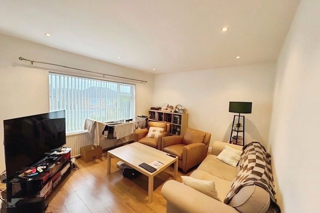 18, Park Drive, Nottingham photo 3