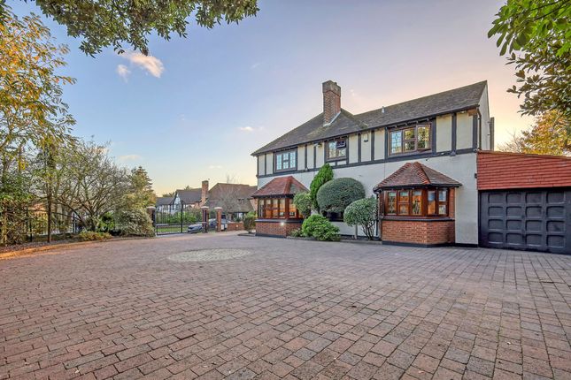 5-bed house on 56 Meadow Way, Chigwell, £2,000,000