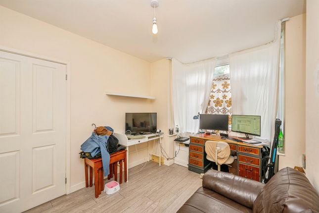 14, Furlong Lane, Burton-On-Trent photo 4