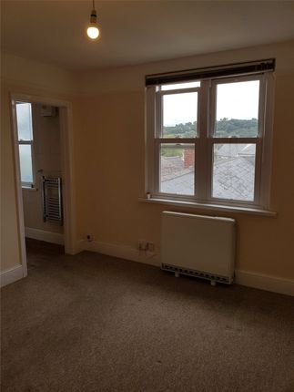 Flat 5, 41, Grattan House, Seaton photo 5