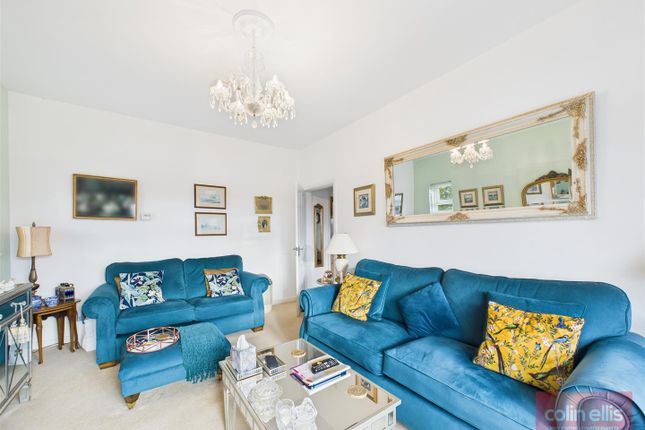 8, South Lea Road, Scarborough photo 4