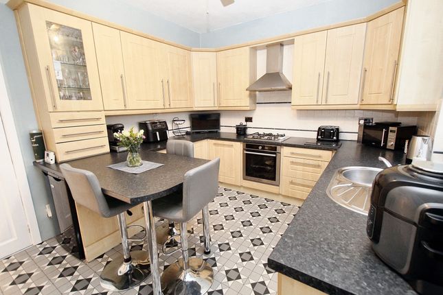 8 Elim Street, Littleborough photo 3