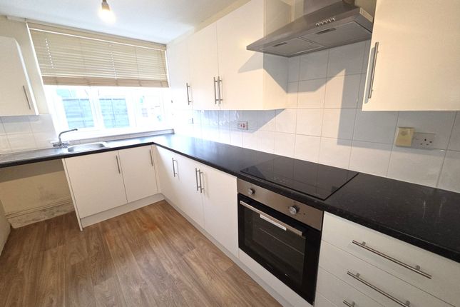 27, Cromford Place, Buxton photo 4