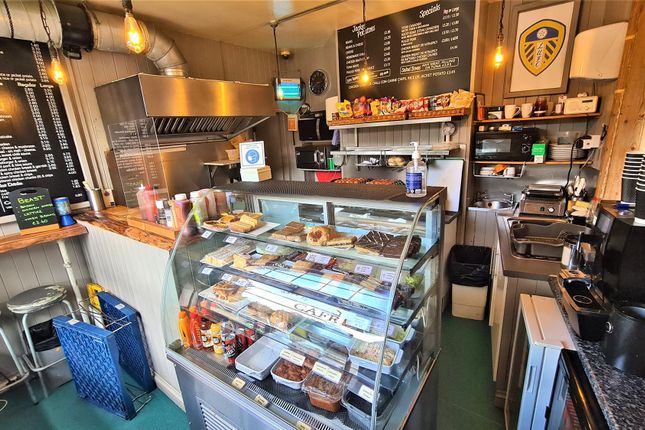 Thumbnail Restaurant/cafe for sale in Cafe &amp; Sandwich Bars LS28, Calverley, West Yorkshire