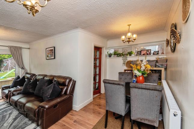 3, Stourmore Close, West Midlands photo 4