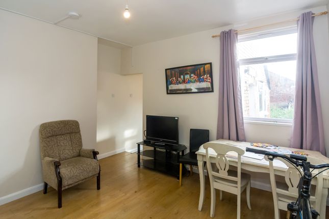 229, Stanley Street, Grimsby photo 3