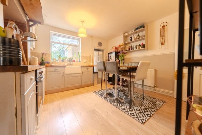 43 Chestnut Road, Leicester photo 4