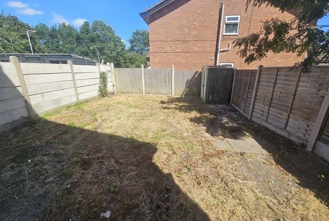 12, Banstead Close, West Midlands photo 3