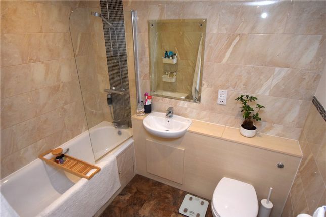 Flat 5 Wey River House,, 22 High Street, Hampshire photo 5